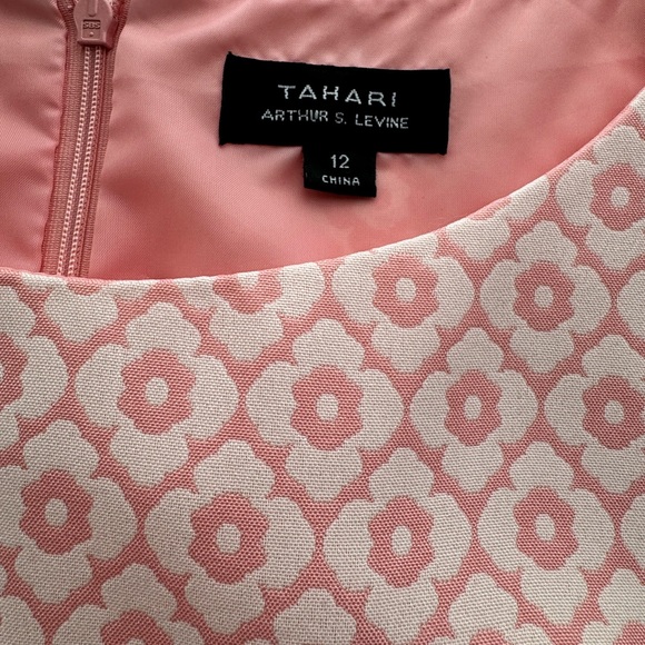 Tahari Arthur S. Levine Pink Sleeveless Floral Patterned Dress Size 12 - Picture 3 of 5